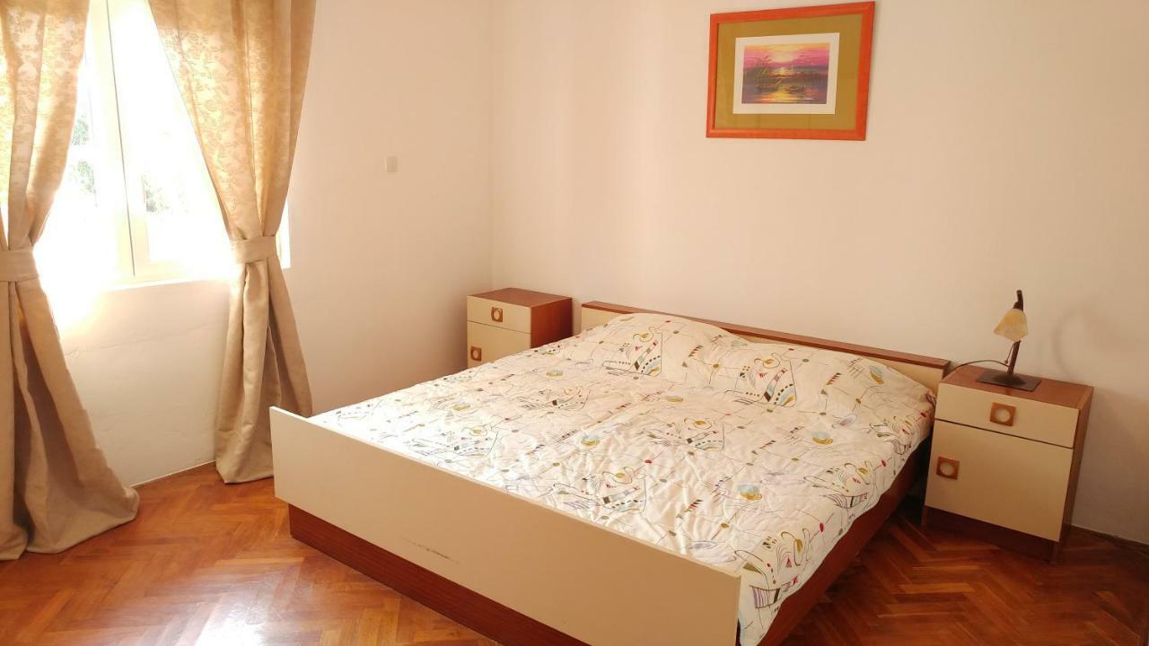 Apartmani Kastelan Barbat na Rabu Zewnętrze zdjęcie